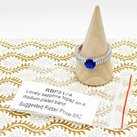 ring bomb party Jewelry - Ring Bomb Party Sapphire Topaz Ring Size 9